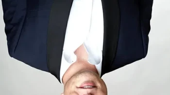 Bila kamu melihatnya dengan cara yang benar, foto ini malah terlihat ngaco. Foto: Pocket-lint