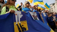 Terkait serangan Rusia ke Ukraina yang telah dilakukan sejak 24 Februari lalu, pihak Rusia dikabarkan akan mengurangi aktivitas militer mereka di wilayah Ukraina sebelah utara, mencakup wilayah dekat Kyiv, ibu kota Ukraina.