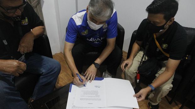 Pengurus Pusat Persatuan Bola Voli Seluruh Indonesia (PP PBVSI) menunjuk pelatih asal China Jeff Jiang untuk menahkodai Timnas putra di SEA Games dan Asian Games 2022.
