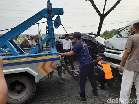Kecelakaan beruntun di Sampang