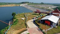 Wempi menjelaskan upaya Kementerian PUPR melalui Direktorat Jenderal Sumber Daya Air (Ditjen SDA) dalam melestarikan air tanah agar dapat terus berkesinambungan dan dapat dimanfaatkan oleh semua pihak.