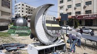 Monumen tersebut dibuat untuk menyambut dan merayakan bulan suci Ramadan yang akan datang.