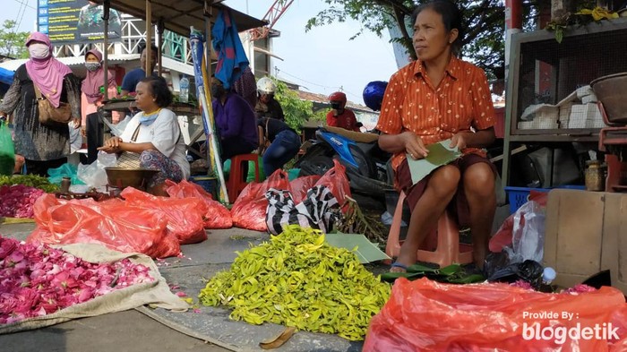 Marak penjual bunga jelang Ramadan