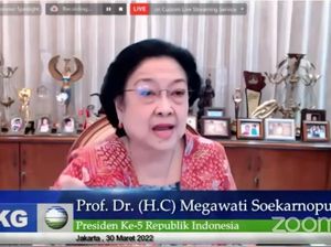 Cerita Megawati Panggil Mensos Risma karena Ngamuk Saat Banjir di NTT