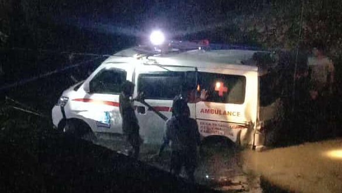 Mobil ambulans di Kabupaten Bone terjun ke sungai, sopir mengaku melihat penampakan mistis (Dok. Istimewa)