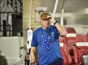 Robert Alberts Ingin Pertahankan Mayoritas Pemain Persib