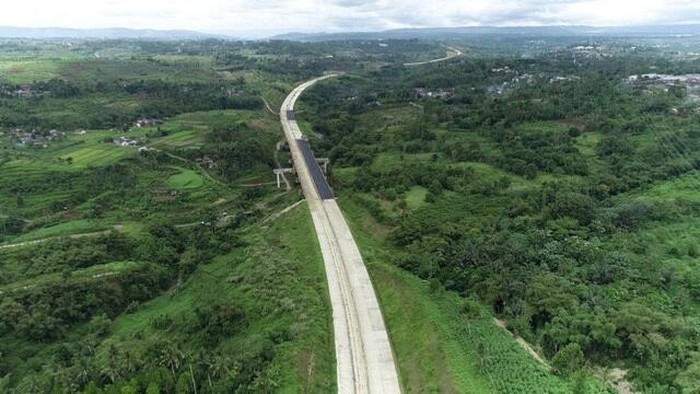 Pembangunan Tol Bocimi.