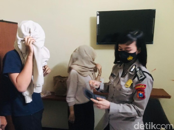 Petugas gabungan pergoki dua pasangan sedang mesum