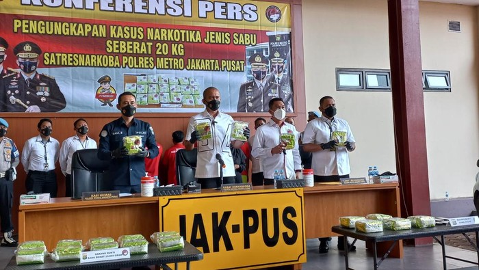 Polres Jakpus menangkap 5 kurir sabu seberat 29 kilogram di Sumsel