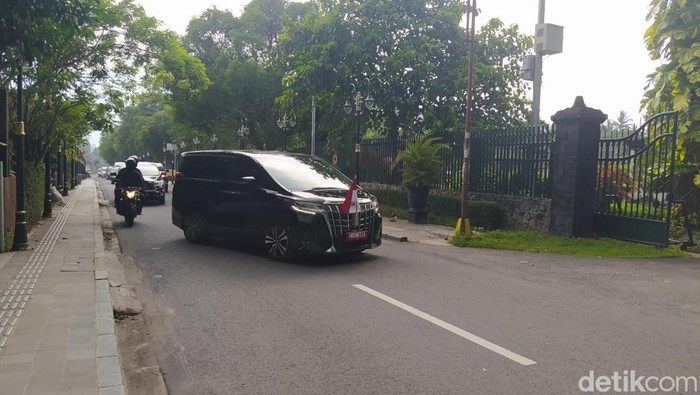 Rombongan Jokowi tiba di Borobudur, Magelang, Rabu (30/3/2022).