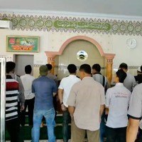Masjid ini awalnya memang diperuntukkan untuk karyawan. Kenapa gak musala, karena bapak ingin orang bisa beritikad di sini. Perawatan memang ekstra, tapi insyaallah bermanfaat bagi banyak orang. (Foto: YouTube/PO Haryanto Official)