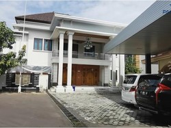 Intip Isi Garasi 1,2 Hektar Raja Bus Kudus, Ada Masjid dan 4 Rumah Besar