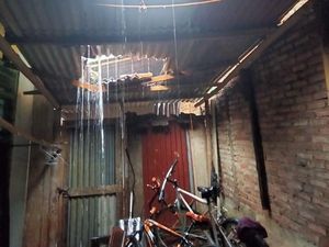 Hujan Es di Banjarnegara, Belasan Rumah-Ladang Jagung Rusak