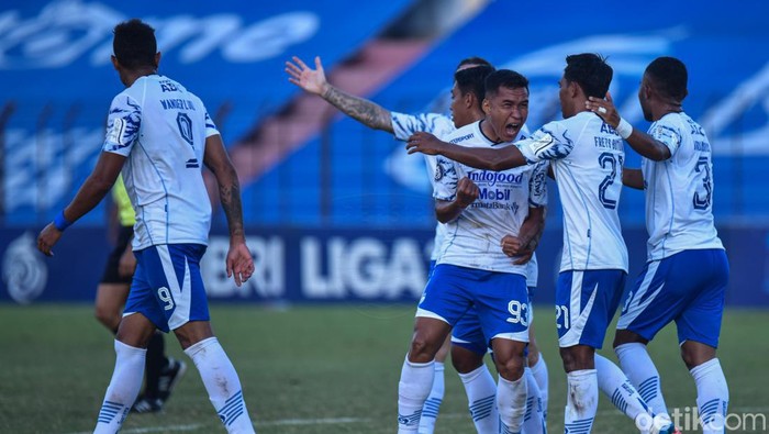 Selebrasi pemain Persib Bandung.
