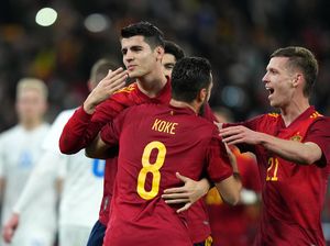 Spanyol Vs Islandia: La Furia Roja Pesta 5-0