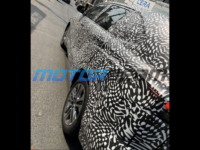 Spyshot Toyota Kijang Innova Terbaru