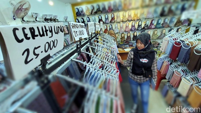Toko kerudung di Sukabumi