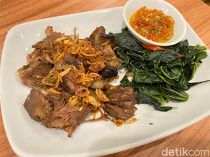 Victus Restaurant : Unik Rasanya! Sei Kambing Guling Madina dan Cendol Susu Kambing