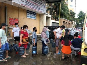 Kala Warga Lansia Rusun City Garden Hadapi Kesulitan Air Bersih