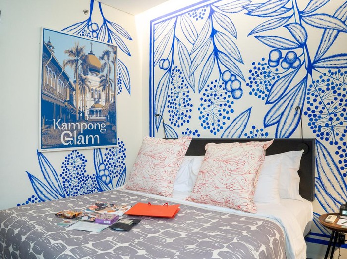 5 Seniman Indonesia Bikin Mural d Kamar Artotel Group