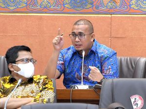Syarat di Balik DPR Restui Pemerintah Selamatkan Garuda
