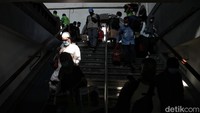 Seperti diketahui, pemerintah tak lagi mewajibkan penumpang kereta untuk melakukan tes antigen sebagai syarat perjalanan jarak jauh.