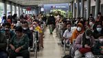Begini Keramaian Stasiun Pasar Senen Jelang Ramadan