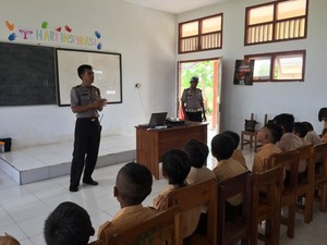 Bripka Paulus Kubela, Pejuang Pendidikan di Desa Terpencil Maluku Barat Daya