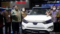Airlangga menyebut, IIMS 2022 diharapkan menjadi ajang untuk menampilkan beberapa inovasi teknologi. Selain kendaraan ramah lingkungan, IIMS 2022 diharapkan menyediakan kendaraan yang target pasarnya adalah masyarakat berpenghasilan menengah.