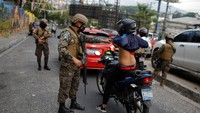 Kongres El Salvador pada Minggu menyetujui situasi darurat yang untuk sementara menangguhkan beberapa perlindungan konstitusional setelah negara Amerika Tengah itu mencatat peningkatan tajam dalam pembunuhan yang dikaitkan dengan geng kriminal.