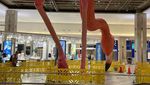 Potret Sosok Flamingo Raksasa di Bandara Tampa Florida