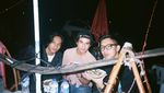 Gaya Keren si Tampan Jefri Nichol Saat Makan Sate Kambing hingga Nasi Padang