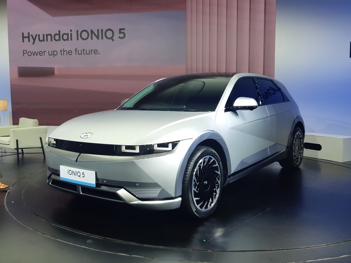 Hyundai Ioniq 5 meluncur di IIMS 2022