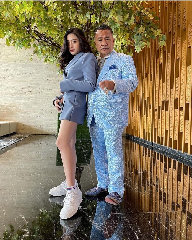 Ngantuk atau apa ini dengan aspri ke20 @intan_nallendra, tulis Hotman. Foto: Instagram @intan_nallendra