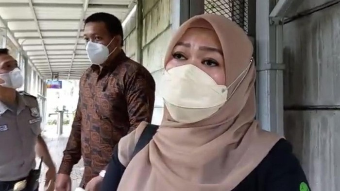Kakak kandung Bupati nonaktif Penajam Paser Utara, Abdul Gafur Mas’ud, Yuliana Mas’ud