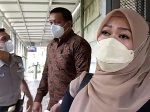Kakak Jenguk Bupati PPU di Rutan KPK: Adik Saya Korban Parpol