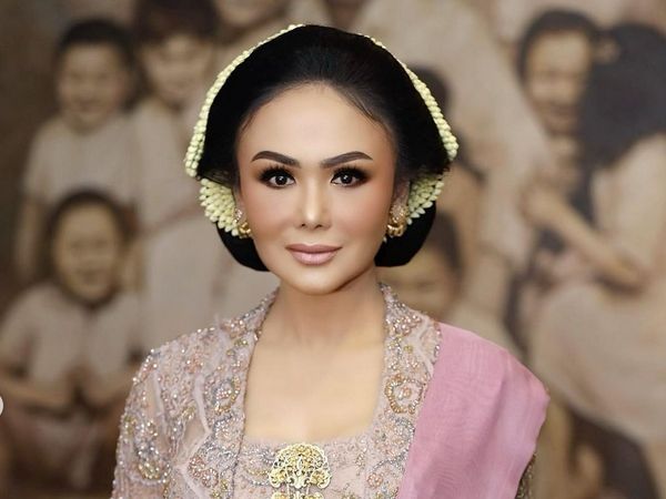 7 Gaya Kebaya Kondangan Artis, Klasik Sampai Modifikasi