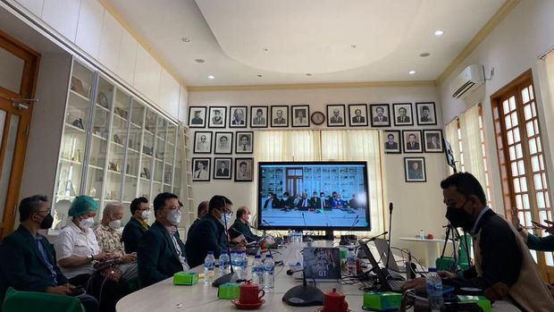 Konferensi pers PB IDI