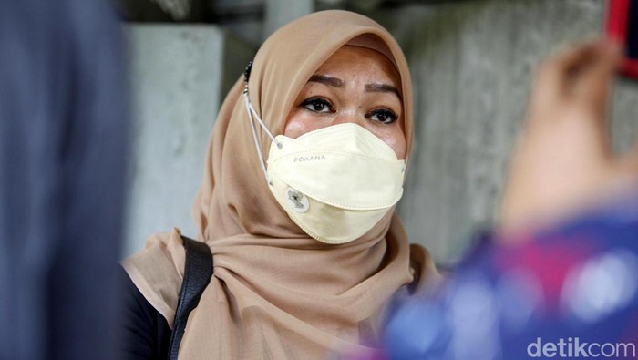 Kakak Bupati Penajam Paser Utara nonaktif Abdul Gafur Mas'ud datangi rumah tahanan KPK. Diketahui pihak keluarga siap jadi whistleblower untuk kasus sang bupati