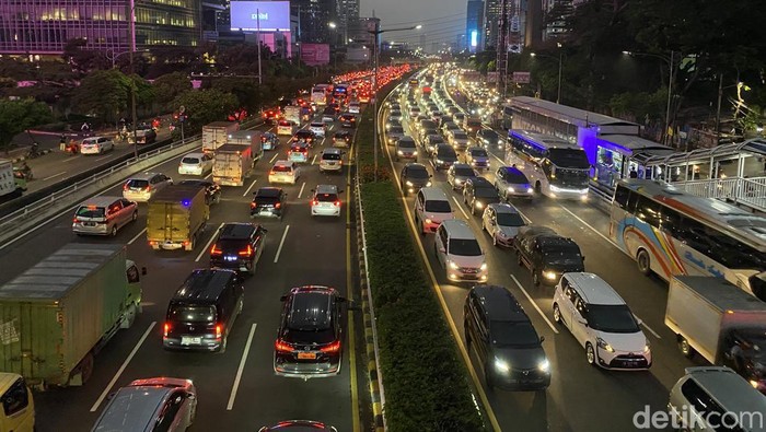 Macet Jalan Gatot Subroto
