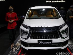 Mitsubishi Ramaikan Pameran IIMS Hybrid 2022