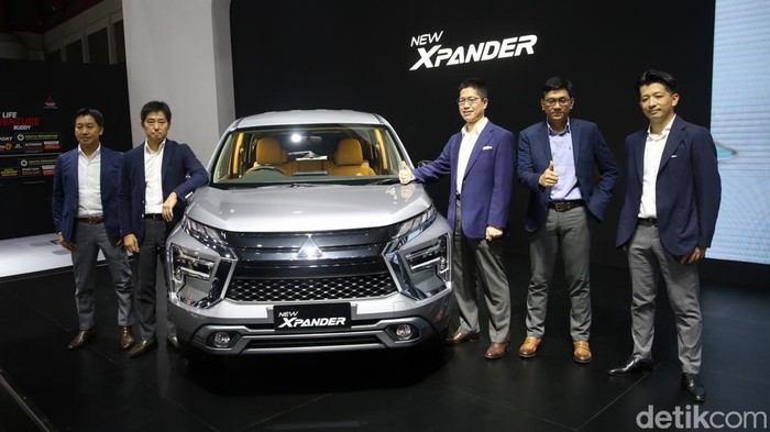 Mitsubishi Ramaikan Pameran IIMS Hybrid 2022 Indonesia International Motor Show (IIMS) Hybrid 2022 resmi digelar, Kamis (31/3/2022). Mitsubishi turut berpartisipasi dengan memamerkan 7 produknya.