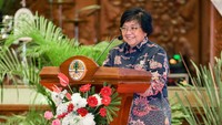 Menteri Lingkungan Hidup dan Kehutanan (LHK) Siti Nurbaya saat pidato memberi arahan saat Resepsi Peringatan Hari Bakti Rimbawan di Jakarta, Kamis (31/03/2022).