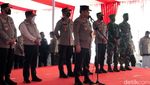 Momen Wakapolri Tinjau Vaksinasi COVID-19 di Sukabumi