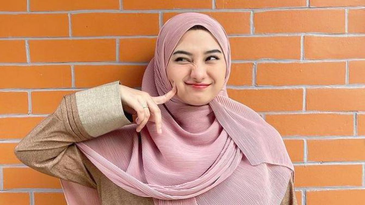 Onam jimirlab, beradi Porno Natalya Rudakova