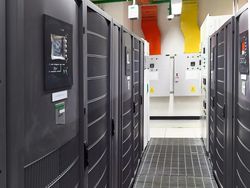 Penampakan Data Center Terbesar di Indonesia Saat Ini