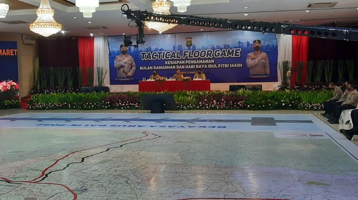 Polda Metro jaya menggelar tactical floor game jelang Ramadhan