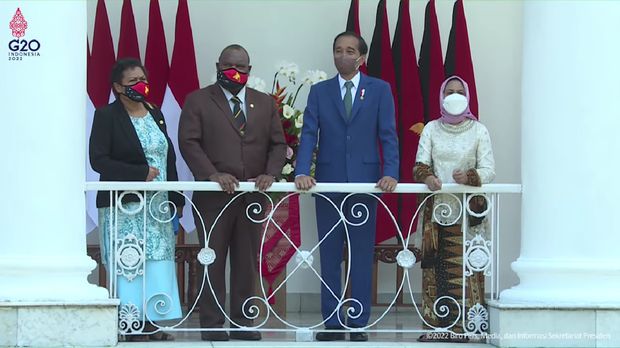 Presiden Joko Widodo Melakukan Upacara Penyambutan Kunjungan Resmi Perdana Menteri Papua Nugini James Marape beserta Ibu Rachael Marape, Istana Kepresidenan Bogor. (Tangkapan Layar via Youtube Sekretariat Presiden)