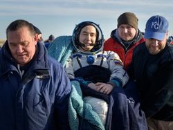 Pulang Bareng ke Bumi, Astronot AS-Rusia Mendarat di Kazakhstan