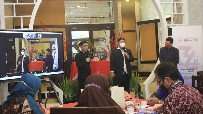 Memeriahkan Dies Natalis yang ke-34, Universitas Sahid (USAHID) menggelar acara “Teacher Gathering: Discussion & Table Manner” di Hotel Grand Sahid Jaya, Jakarta, Kamis (31/32022).